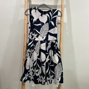 Roz & Ali sz 8P Navy & White